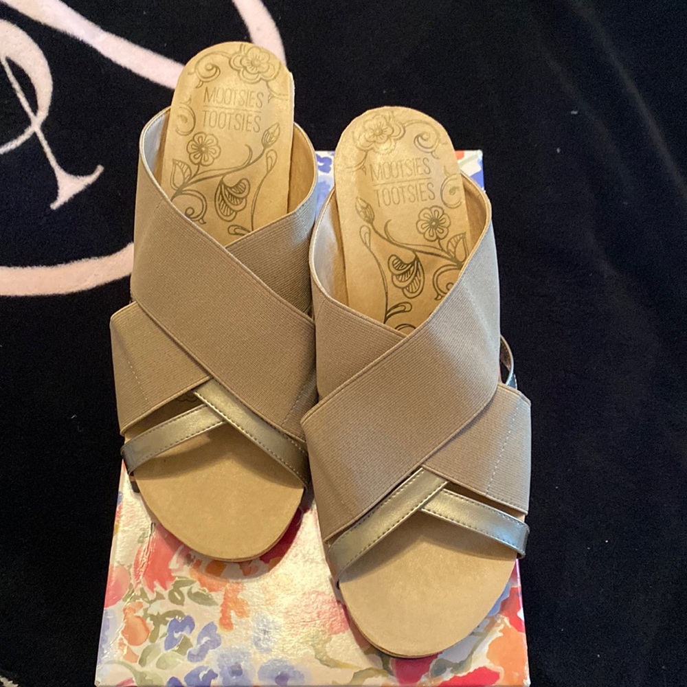 New womens Mootsies Tootsies Slip on wedge - Picture 2 of 5